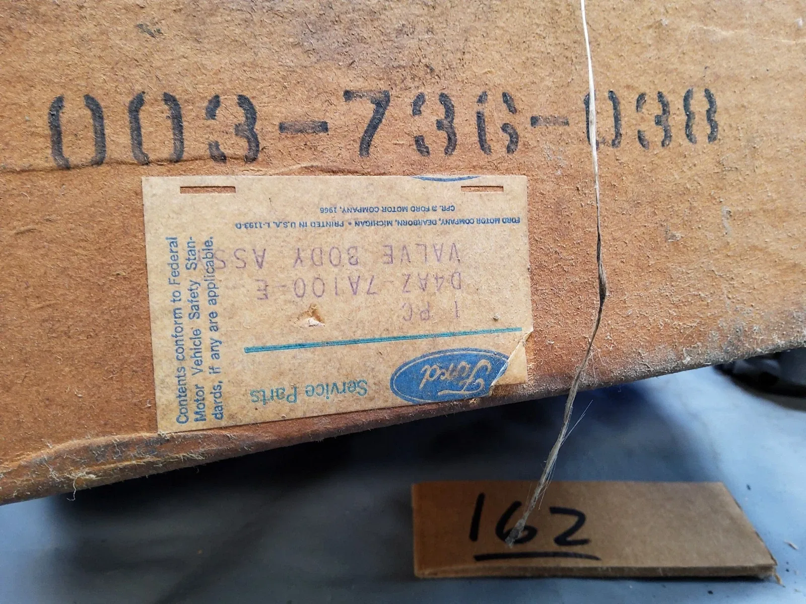 1973-1974 Ford Galaxie / Mercury 400 Borg-Warner Transmission Valve Body D3AZ-7A100-E image 3