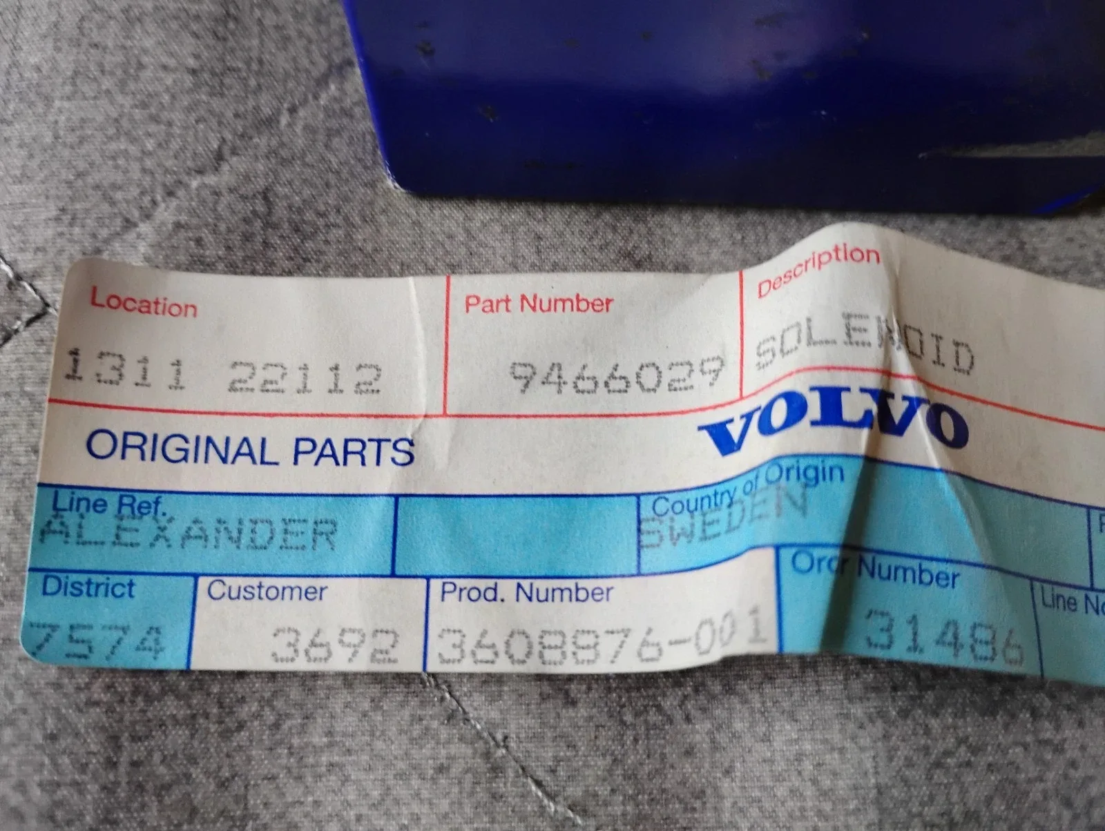 1993-1994 Volvo 850 Automatic Transmission Shift Solenoid - 9466029 image 4