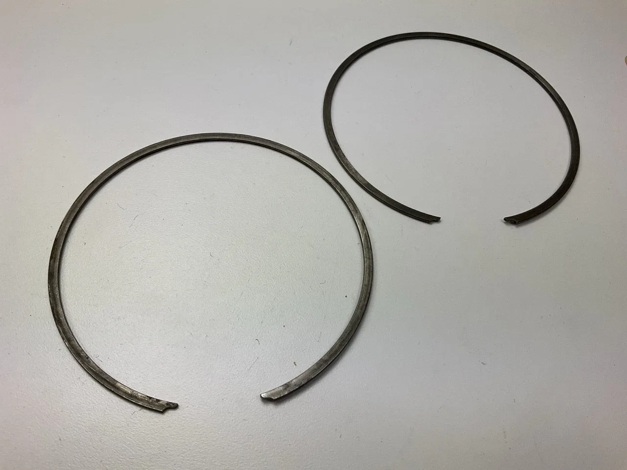 Ford Clutch Pressure Plate Retainer Snap Ring E1FZ-7D483-C-2 (.077") image 2