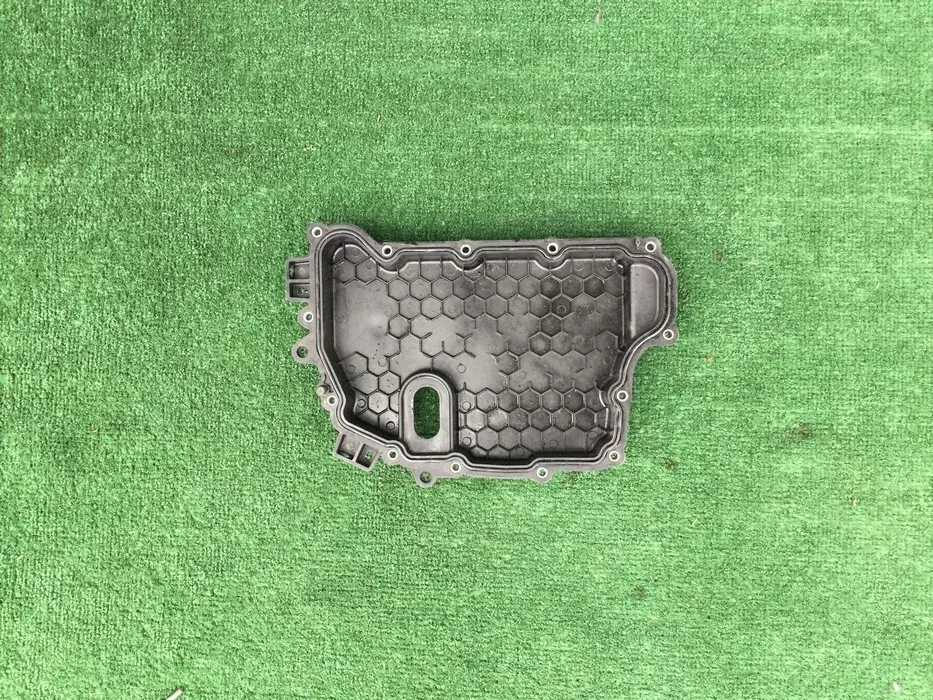 2015 Chevrolet Cruze 1.4 Valve Body Cover OEM image 4