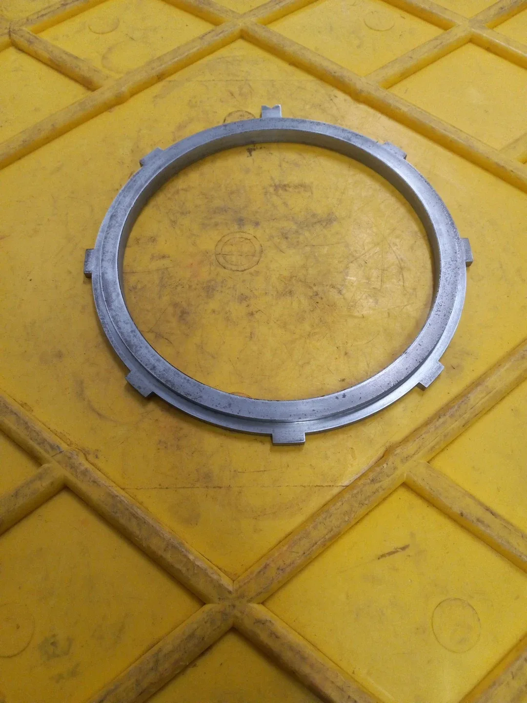1991-1996 4th Clutch Pressure Plate 8-Lug Style - General Motors (Used) image 3