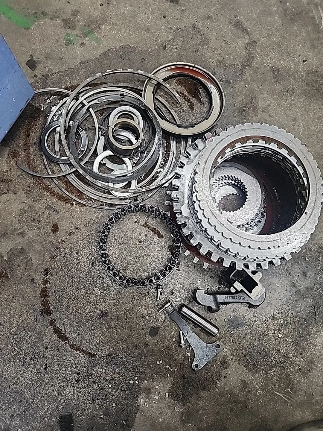 Allison 1000 Automatic Transmission Clutch Pack Components