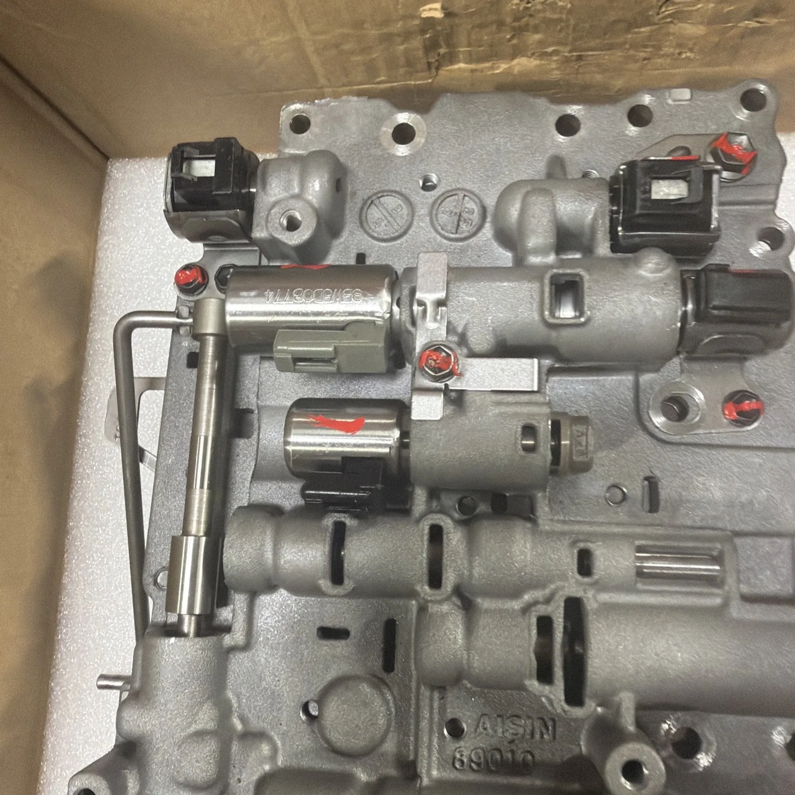 Aisin Valve Body 89010 (Used) image 4