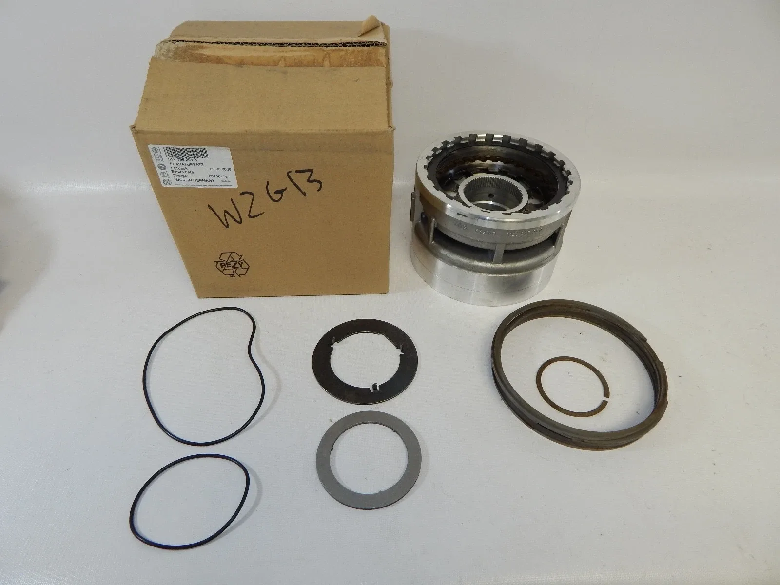 1998-2006 Audi Volkswagen Automatic 5-Speed Transmission Clutch Plate - 01V398204K