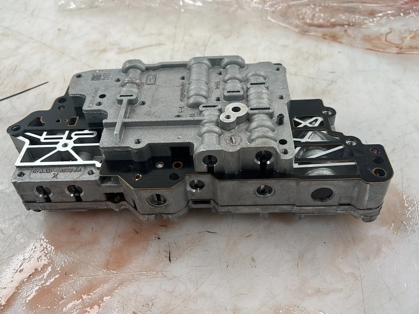 2015-2019 Ford Explorer / Edge / Lincoln MKZ Automatic Transmission Valve Body BT4Z-7A100-B image 2
