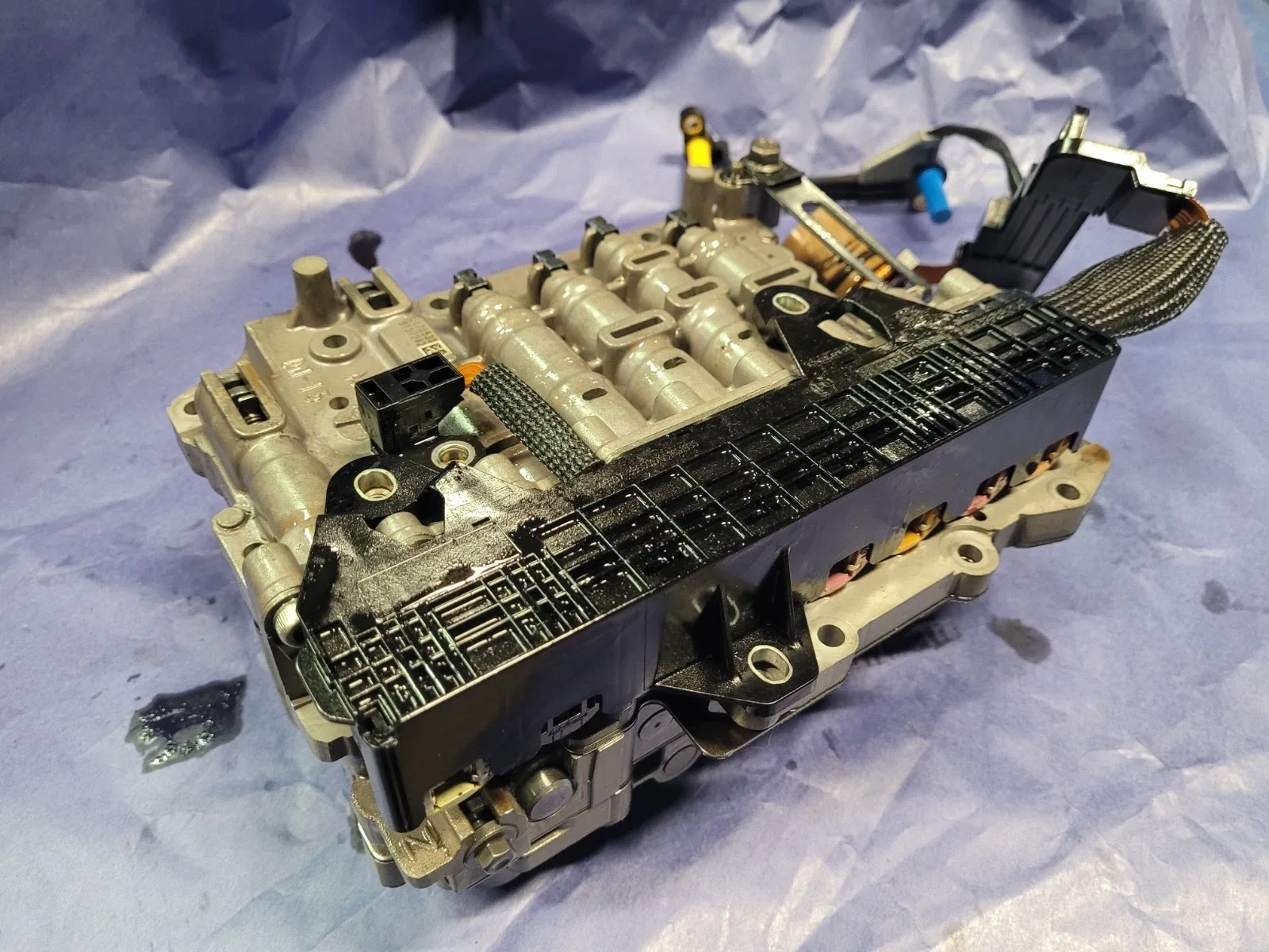 2015-2017 Hyundai Accent Transmission Valve Body 46210-26200 image 2