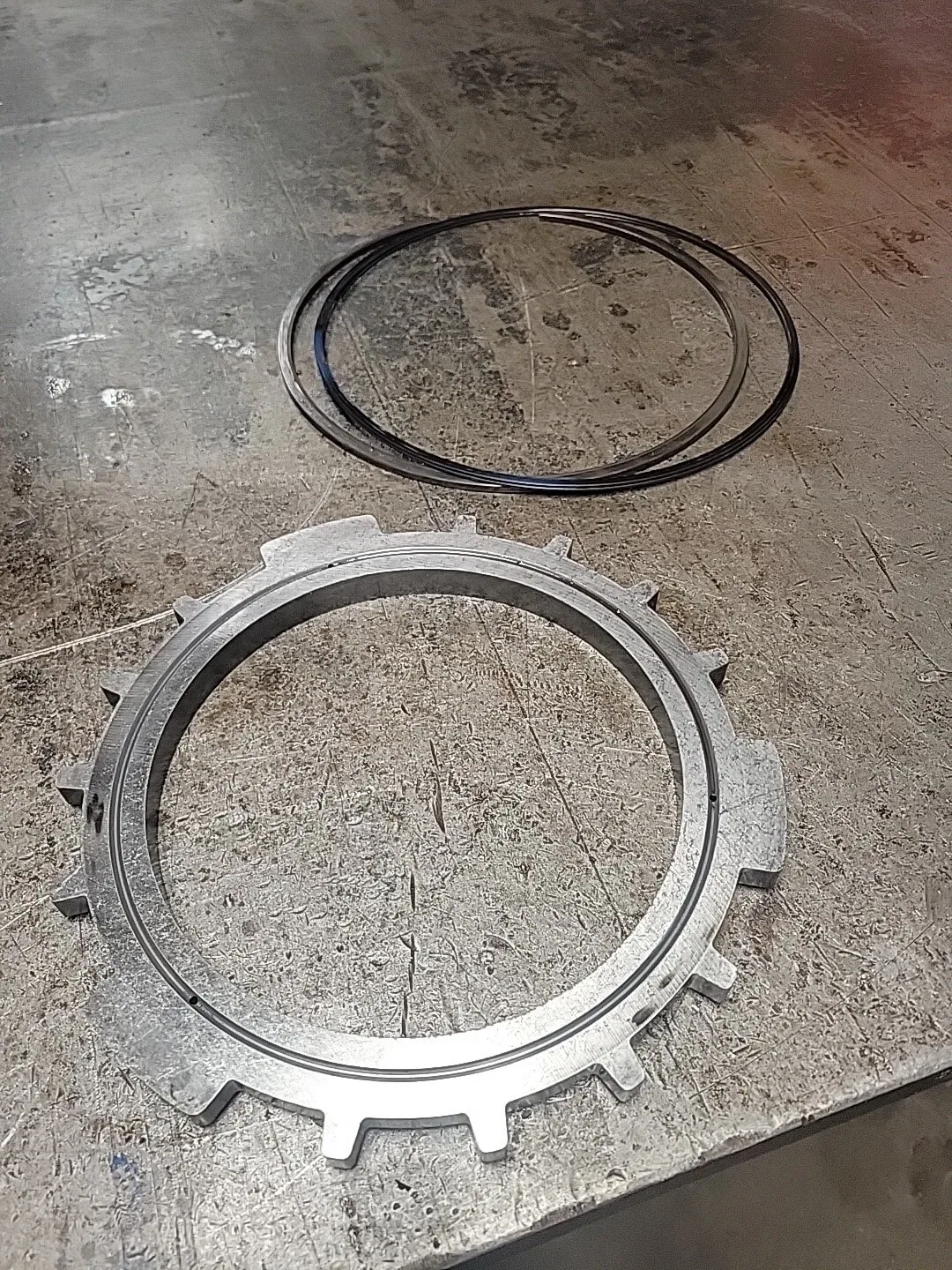 Allison 1000/2000 C4 Top Pressure Plate & Snap Ring (Used)