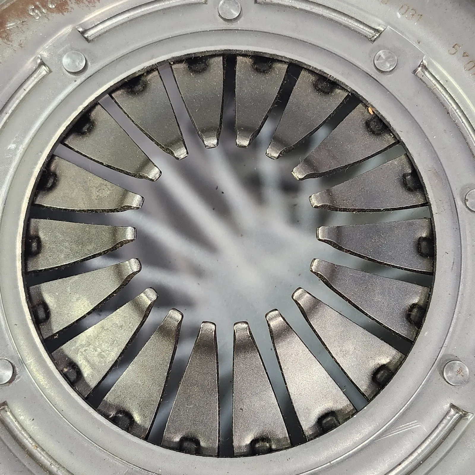 Fichtel Sachs MF215 Clutch Pressure Plate Assembly — Volkswagen / BMW / Mini image 3