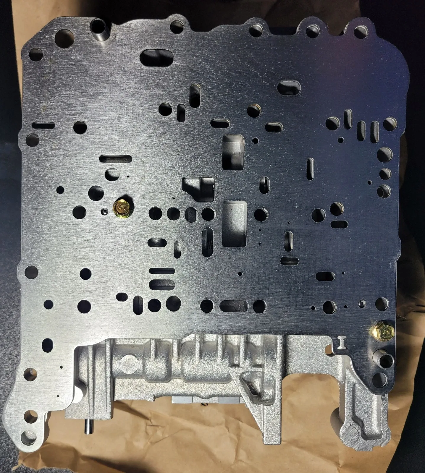 MR486683 OEM Modified A/T Valve Body w/ Solenoids - F4A41 F4A42 F4A51 image 2