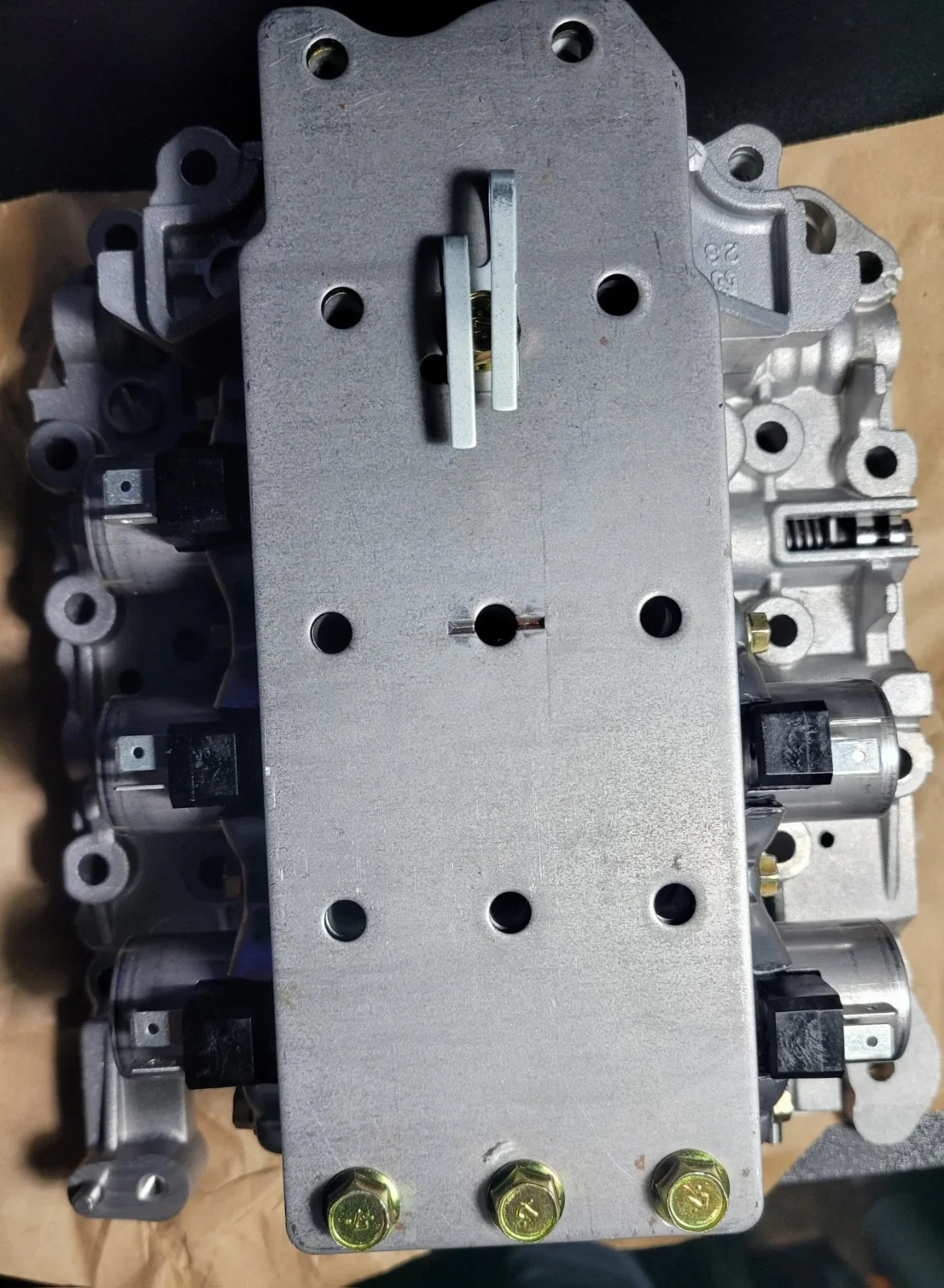MR486683 OEM Modified A/T Valve Body w/ Solenoids - F4A41 F4A42 F4A51