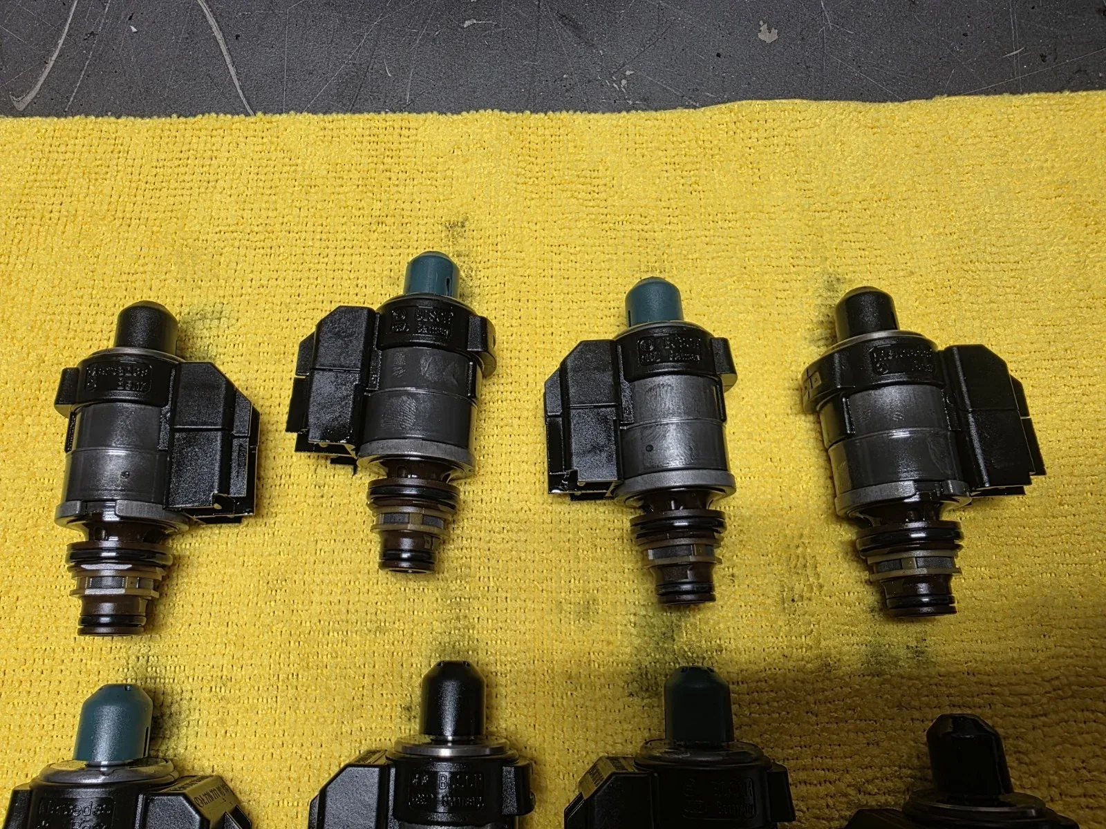 Mercedes SL550 E350 CLS550 722.9 7G Tronic Valve Body Solenoid Set of 8 OEM image 4