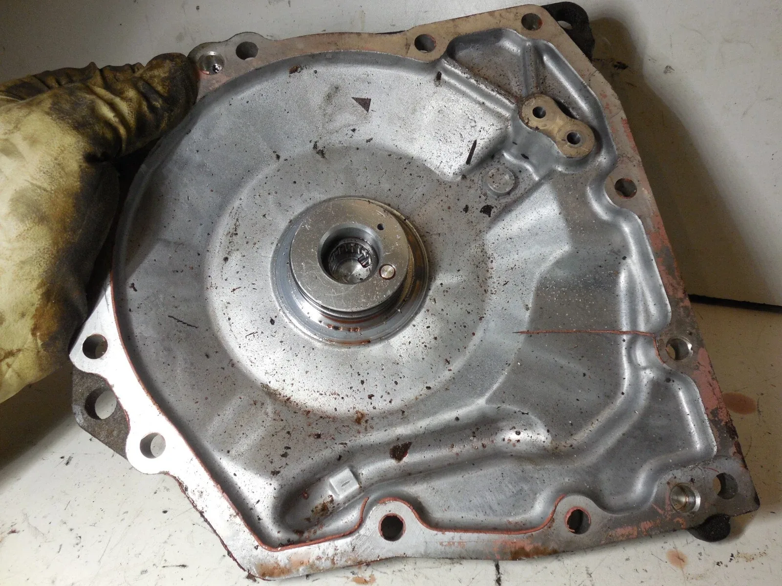 2015 Toyota Prius Transmission Rear Side Clutch Cover (Crankcase Stator Cap)