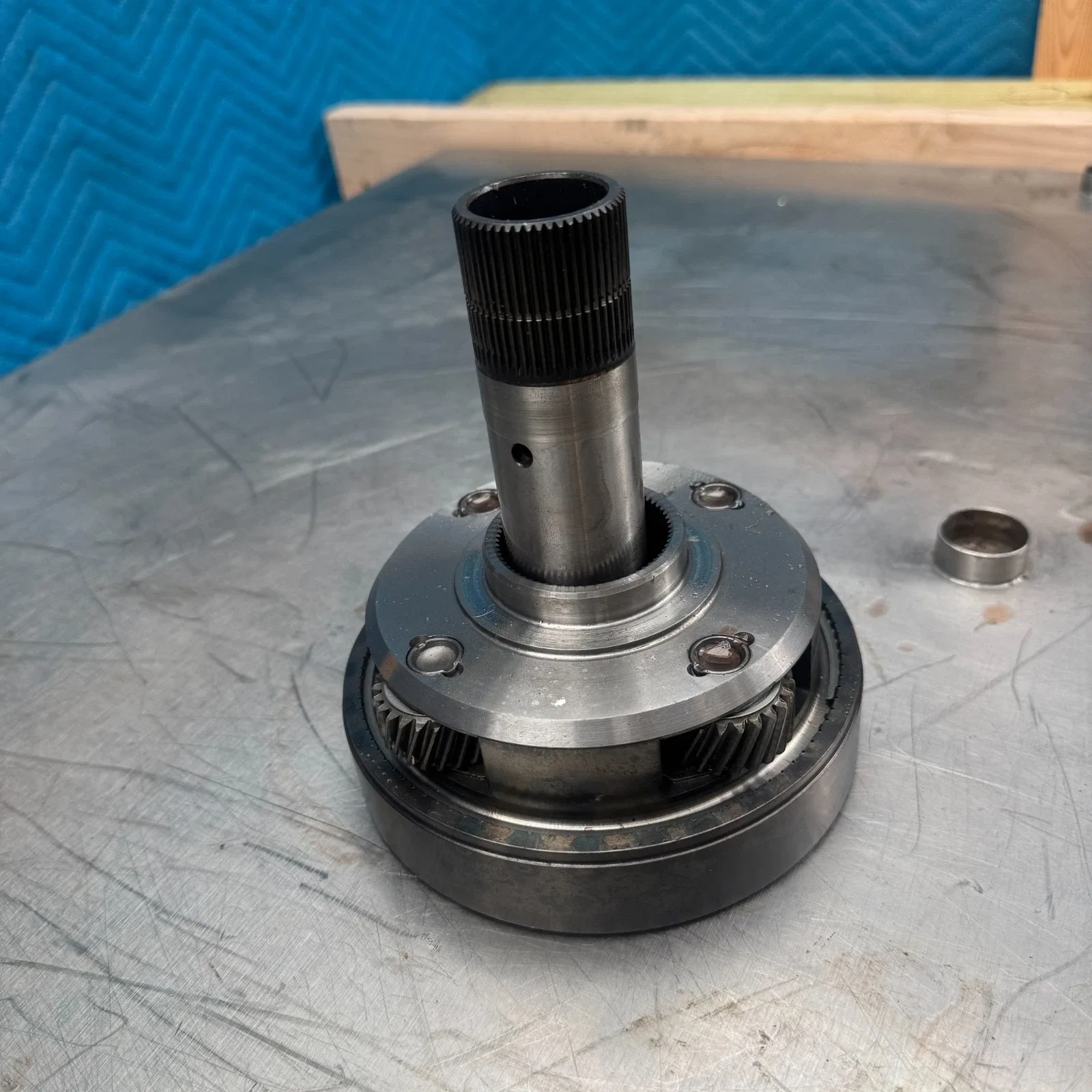 1998-2004 Cadillac Seville 4T80E Planetary Gear Carrier Shaft (Used, 76K) image 2