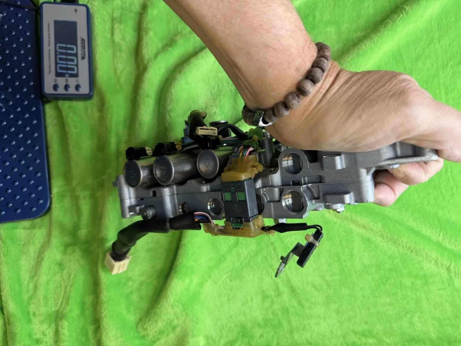 GM 6T40/6T45 Valve Body Solenoid Assembly image 2