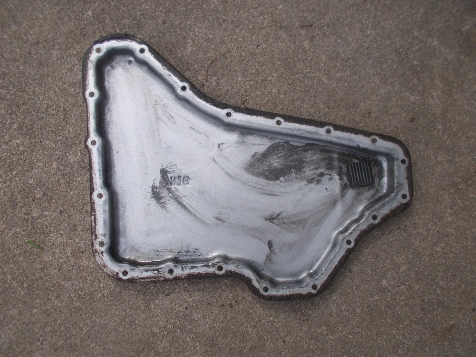 1999-2001 Volvo S80 2.9L Transmission Oil Pan OEM image 2