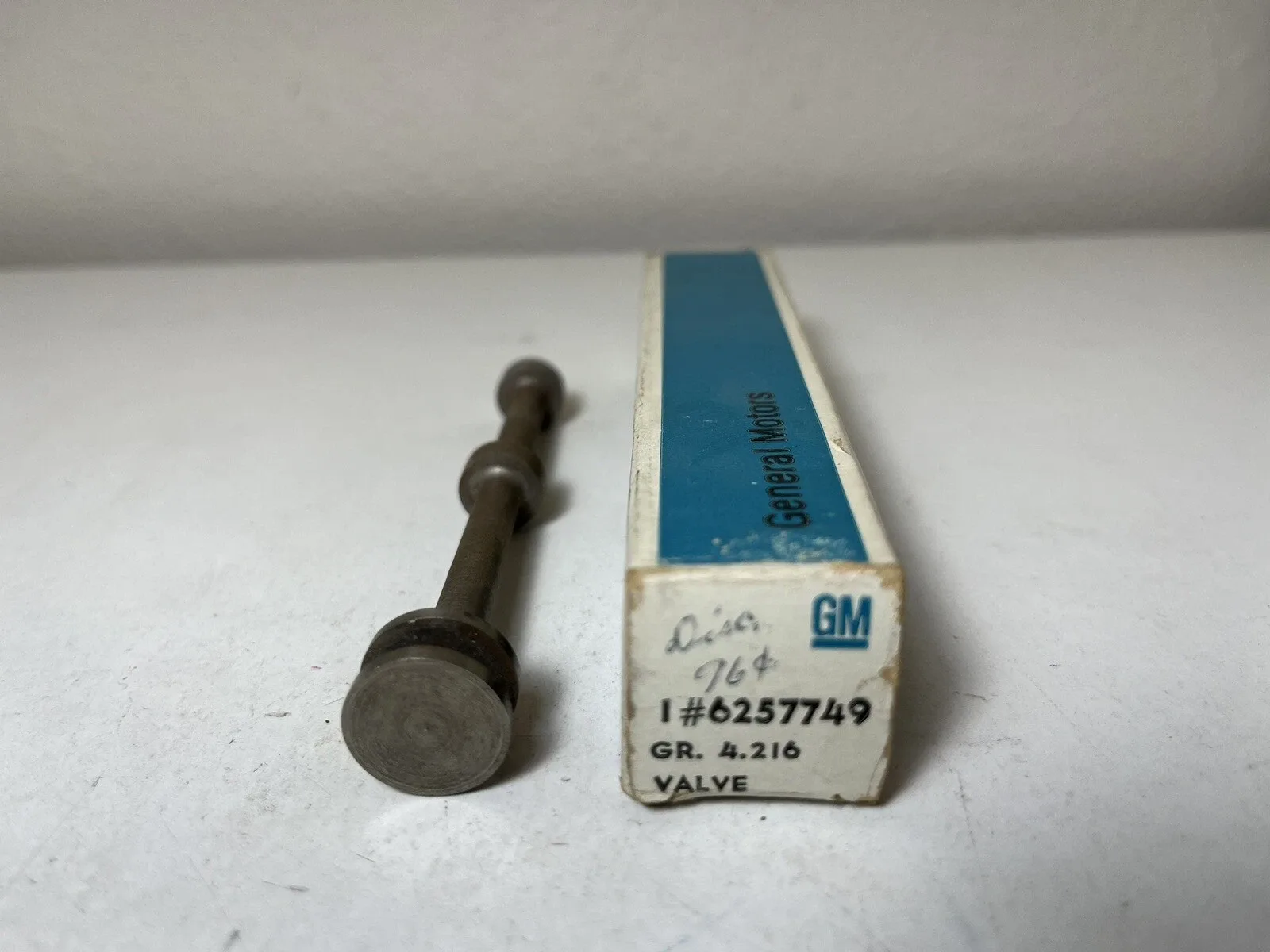 1961-1963 Pontiac Transmission Oil Pressure Regulator Valve Body GM 6257749 image 3