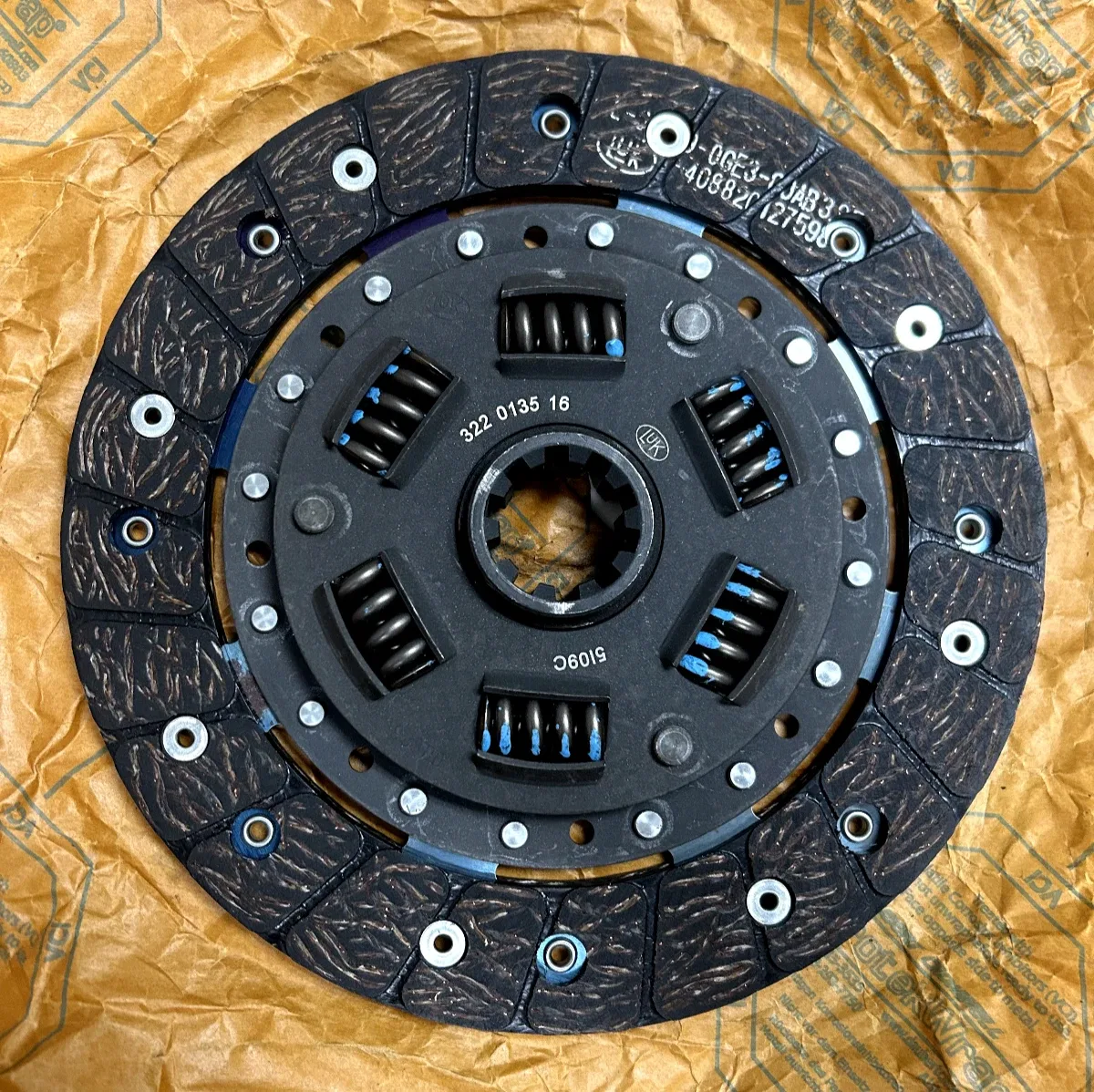 LuK Clutch Plate GCP143 / 322 0135 16 for TR4A TR5 TR250 TR6