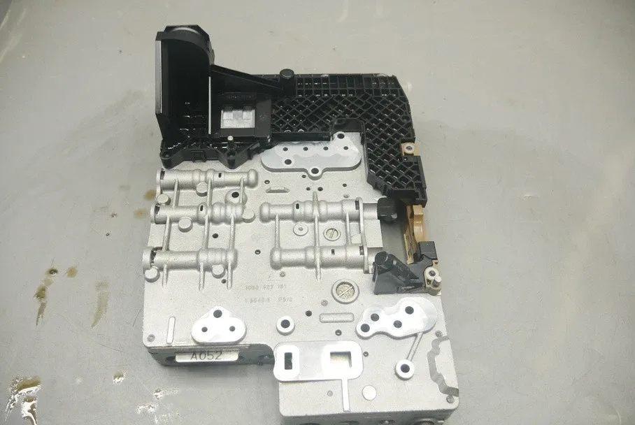 2007-2009 Audi A4/A6 Automatic Transmission Mechatronic Valve Body - 1068427182 image 3