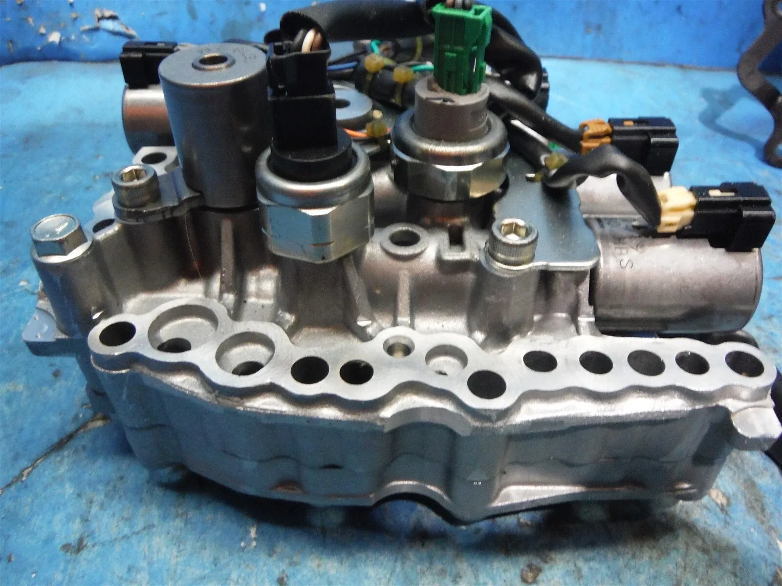 RE0F10D (JF016E) Nissan / Jatco CVT Transmission Valve Body ATO M1B ARO M8 image 4