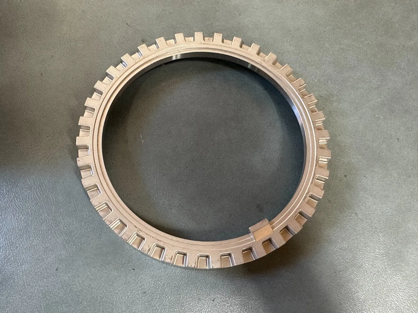 2007-2019 GMC Acadia Automatic Transmission Input Shaft Speed Reluctor Wheel MPN 24223802 image 4