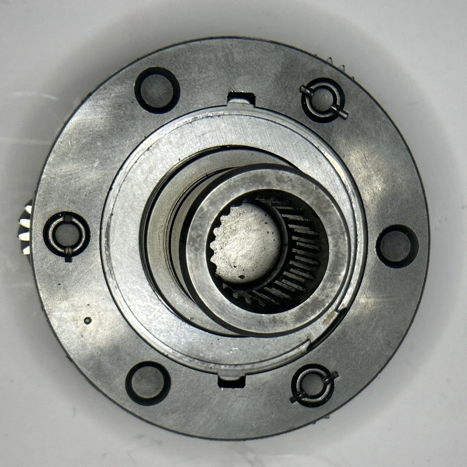 GM NP233C Planetary Gear Set with 27-Spline Input Shaft MPN 492588