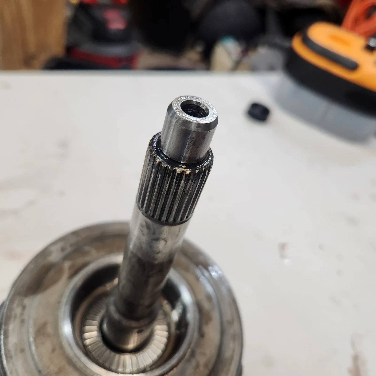 1995 Jeep Cherokee XJ AW4 Automatic Planetary Input Shaft image 3