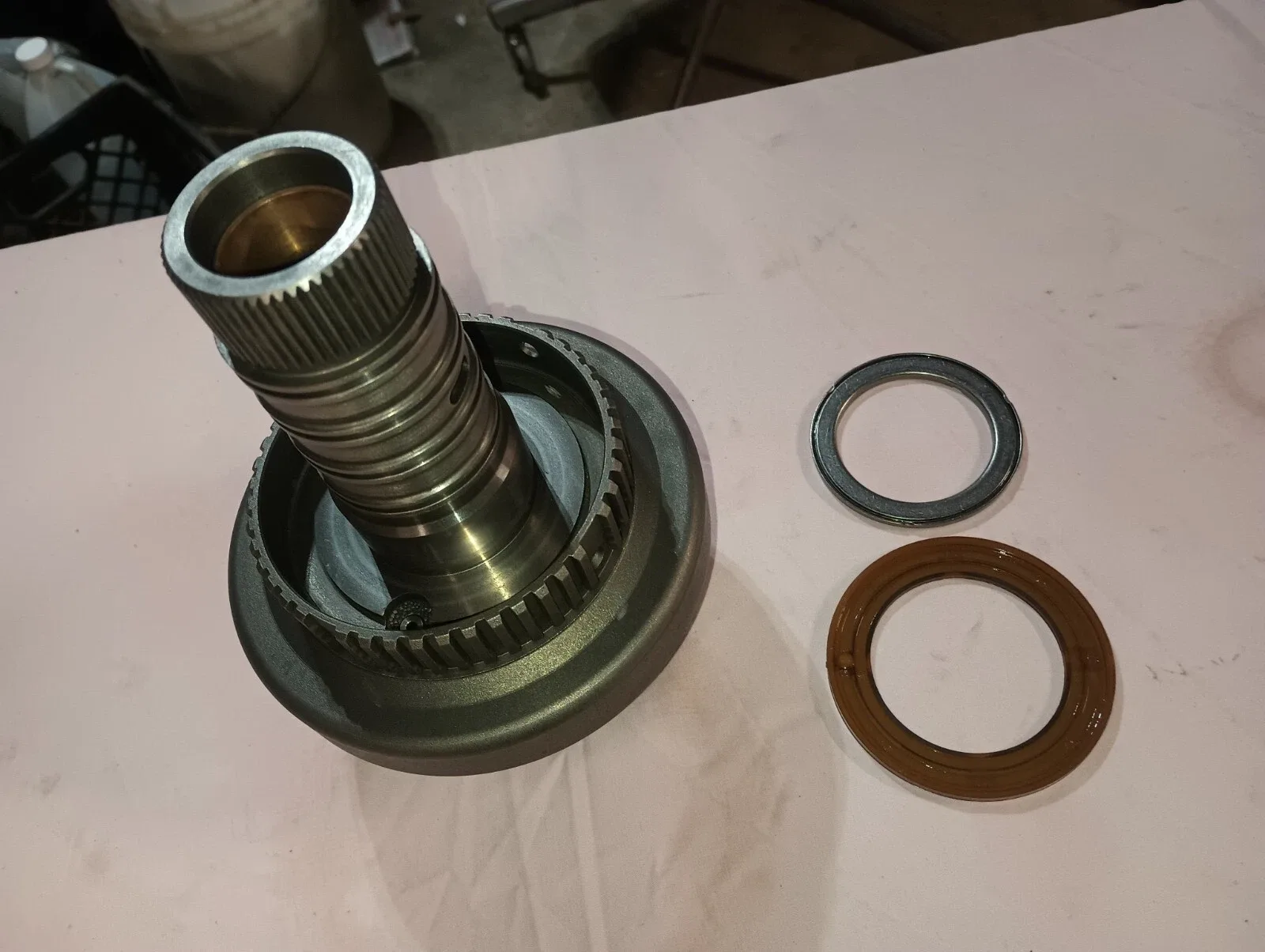 GM OEM 4T40E / 4T45E Direct & Coast Clutch Housing & Input Shaft – MPN 4T45-E