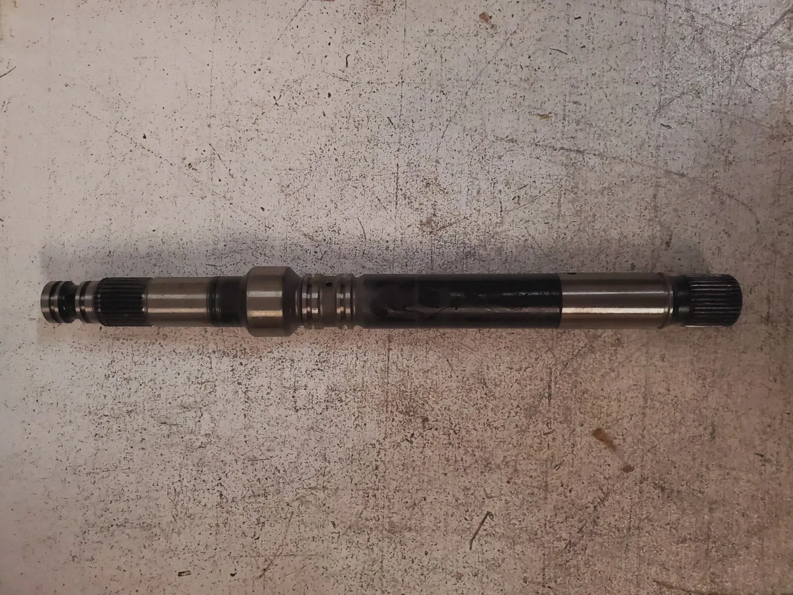 Input Shaft U34670EA / BIN WH377 .325 AL image 3