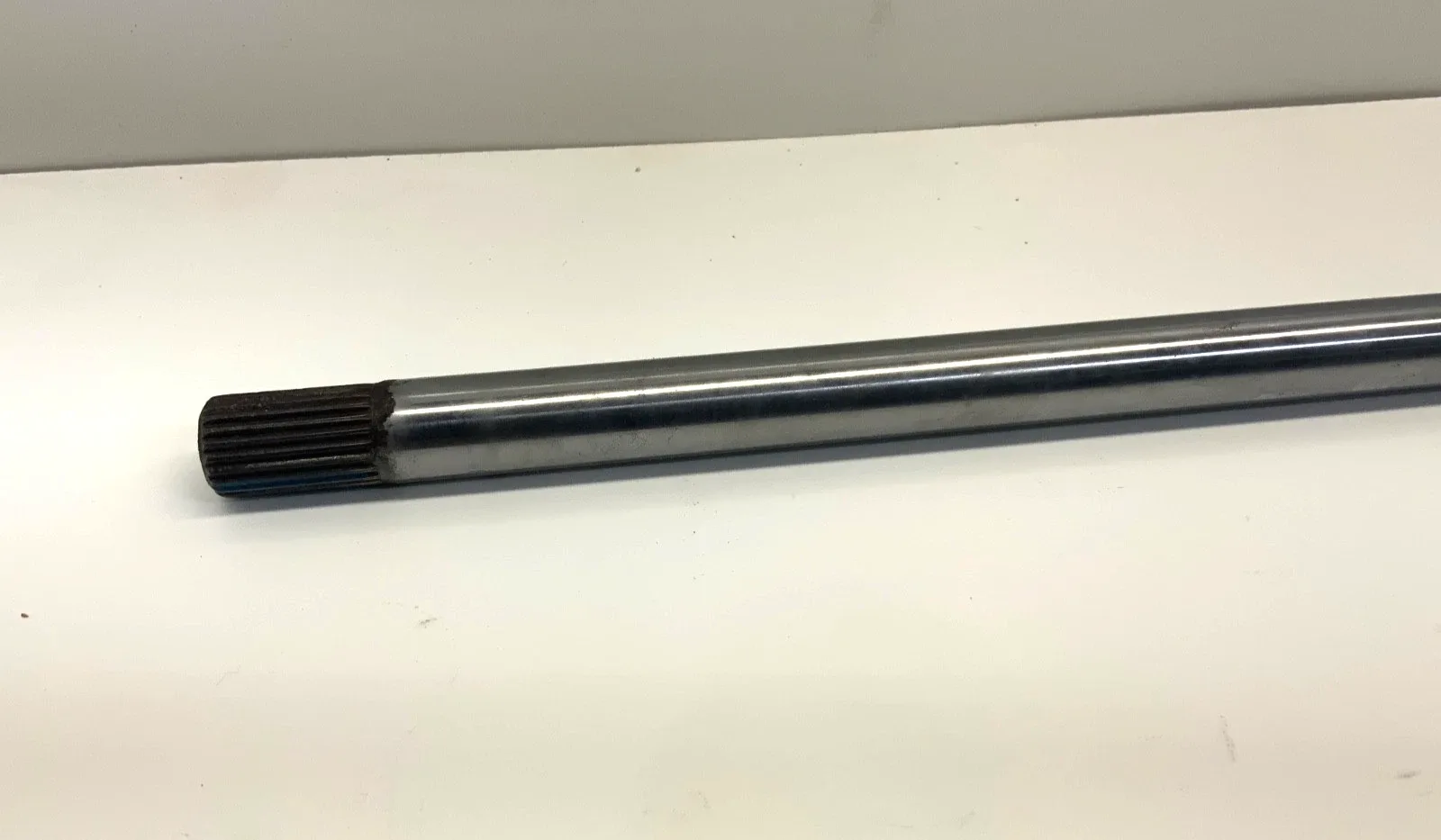1980-1993 Ford AOD Input Shaft (Overdrive) 23/23 Spline, 16" image 3