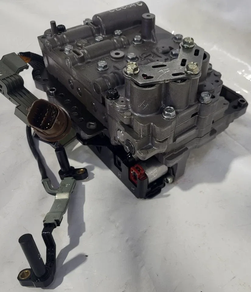 2013-2018 Kia Cadenza Transmission Valve Body 3.3L MPN 2165149 image 2