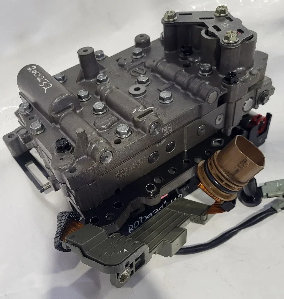 2013-2018 Kia Cadenza Transmission Valve Body 3.3L MPN 2165149 image 3