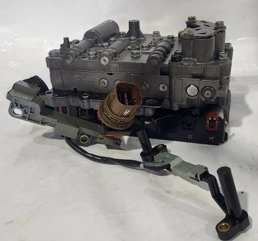 2013-2018 Kia Cadenza Transmission Valve Body 3.3L MPN 2165149