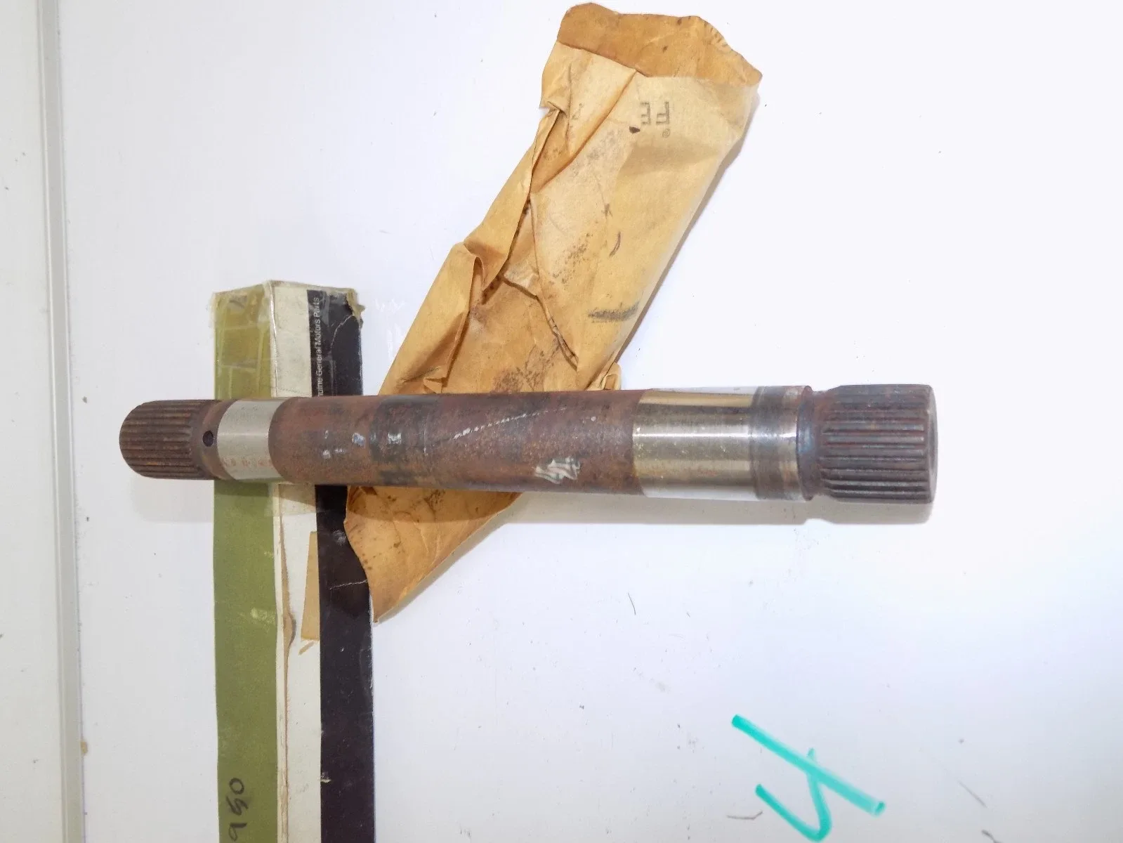 1989-1990 Cadillac Fleetwood M40 (3L80) Input/Turbine Shaft MPN 8679950 image 3