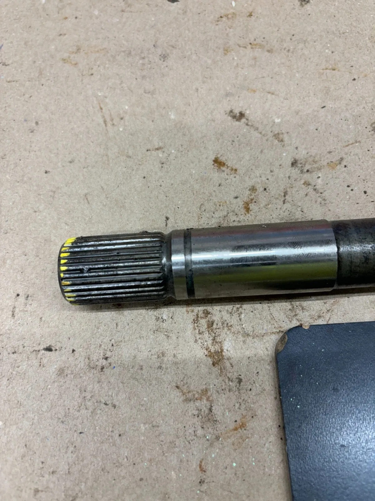 1992 93 94 95 96 FORD E4OD INPUT PUMP SHAFT 14" 31 SPLINE AUTOMATIC TRANSMISSION image 2