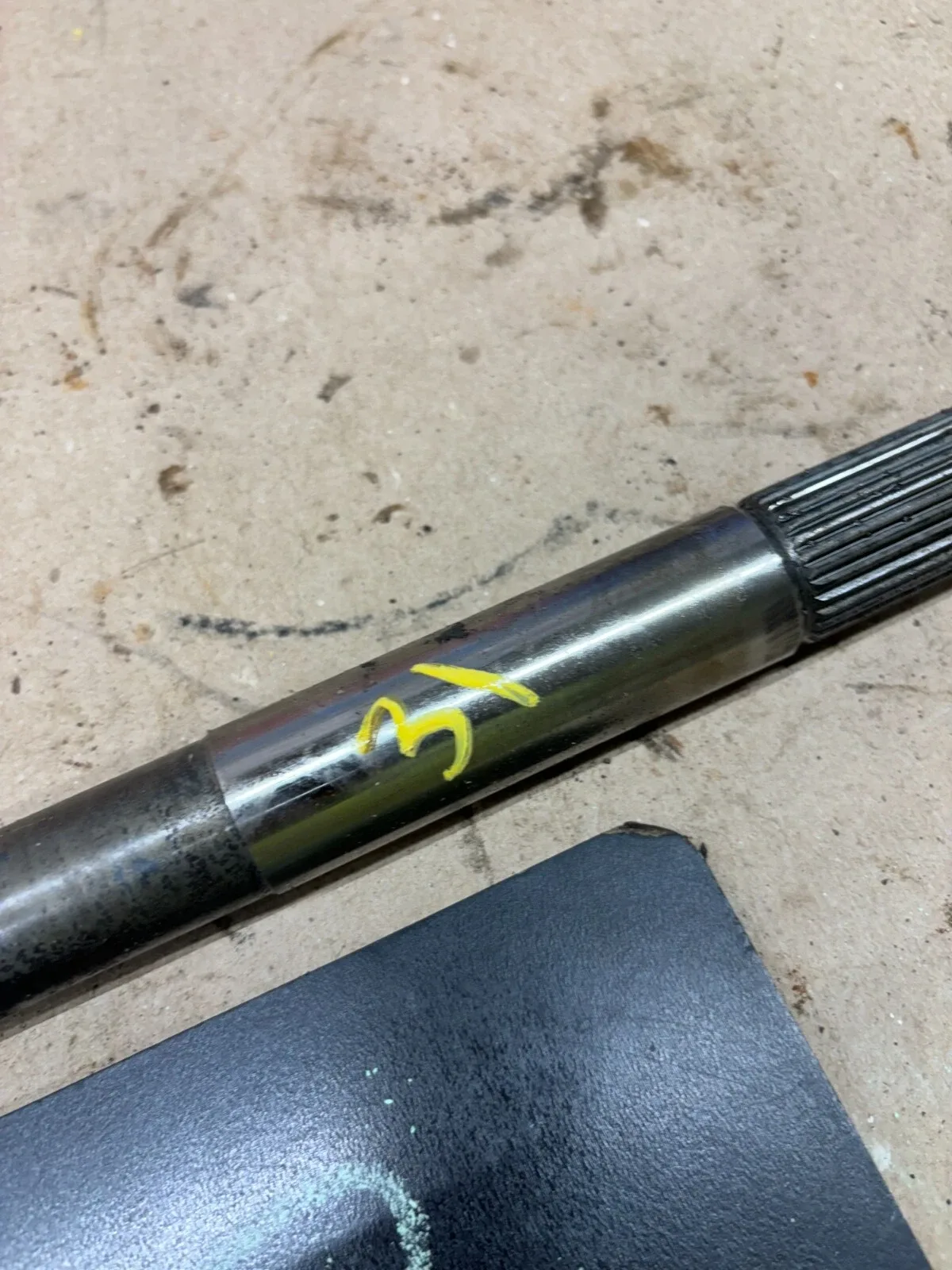 1992 93 94 95 96 FORD E4OD INPUT PUMP SHAFT 14" 31 SPLINE AUTOMATIC TRANSMISSION image 4
