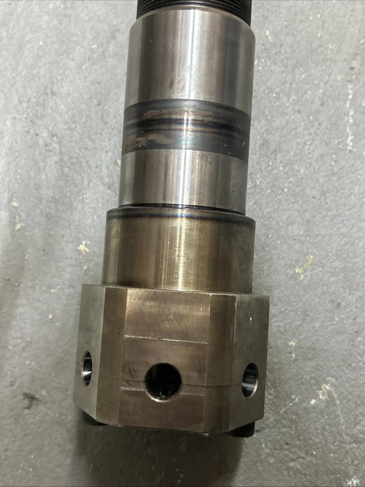 Used Unbranded Transmission Input Shaft image 2