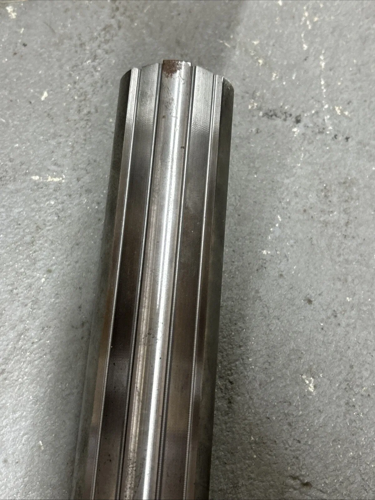 Used Unbranded Transmission Input Shaft image 4
