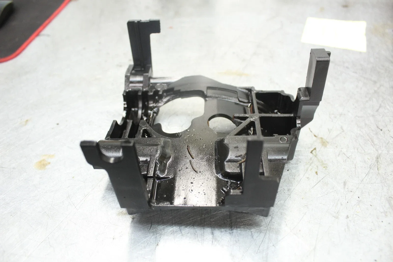 1982 Porsche 928S 3-Speed Auto Brake Band Support Bracket 92232152501 image 2