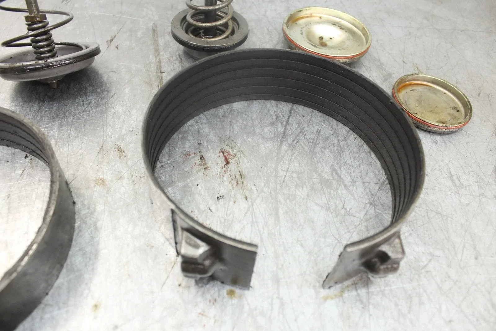 1982 Porsche 928 Brake Bands Set for A22.01 3-Speed Automatic — MPN 1092701089 image 4