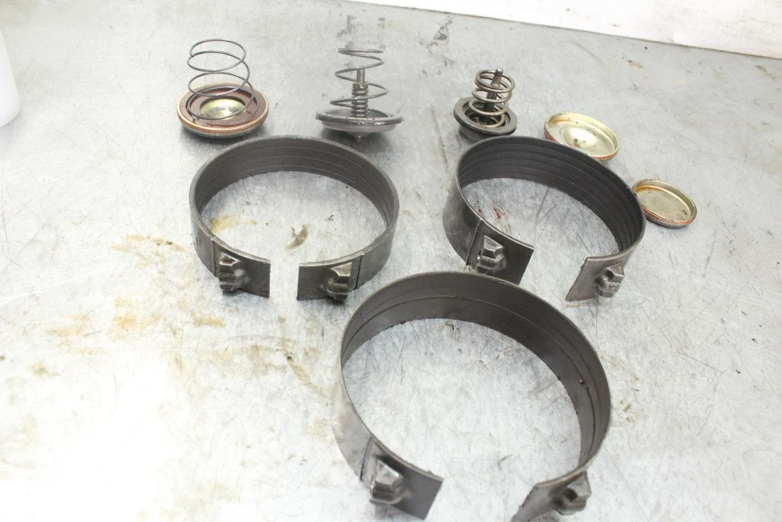 1982 Porsche 928 Brake Bands Set for A22.01 3-Speed Automatic — MPN 1092701089