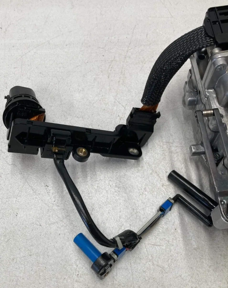 2011 Hyundai Sonata Automatic Transmission Valve Body MPN 46307 image 4
