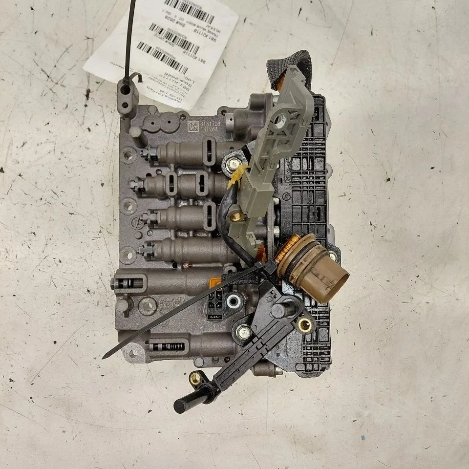 2016-2018 Kia Sorento Automatic Transmission Valve Body 981