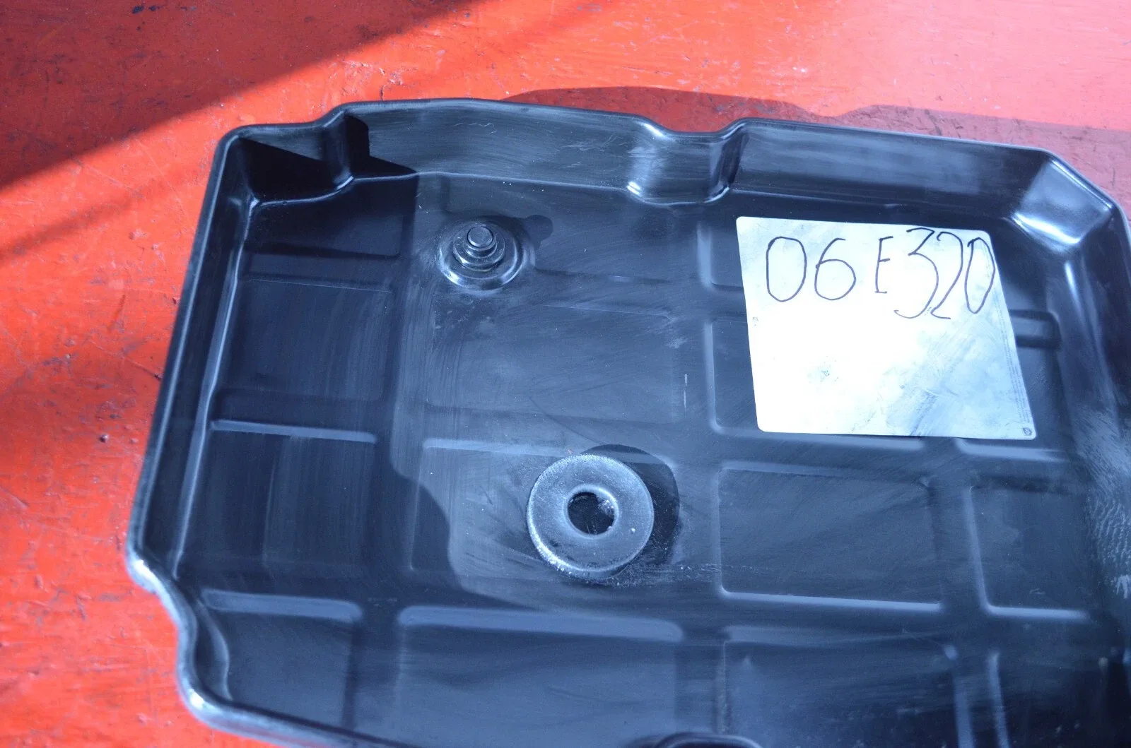 05-06 MERCEDES-BENZ W211 E320 3.2L OM648 TRANSMISSION OIL PAN OEM image 3