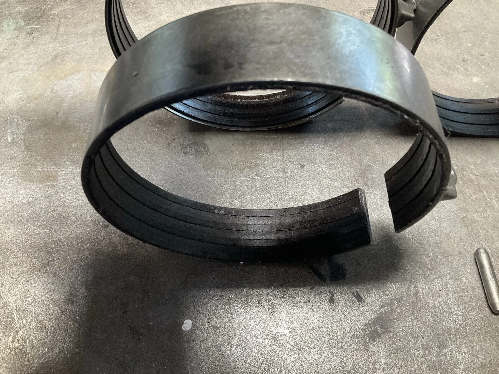 Three W111 Mercedes Transmission Bands with Plungers image 3