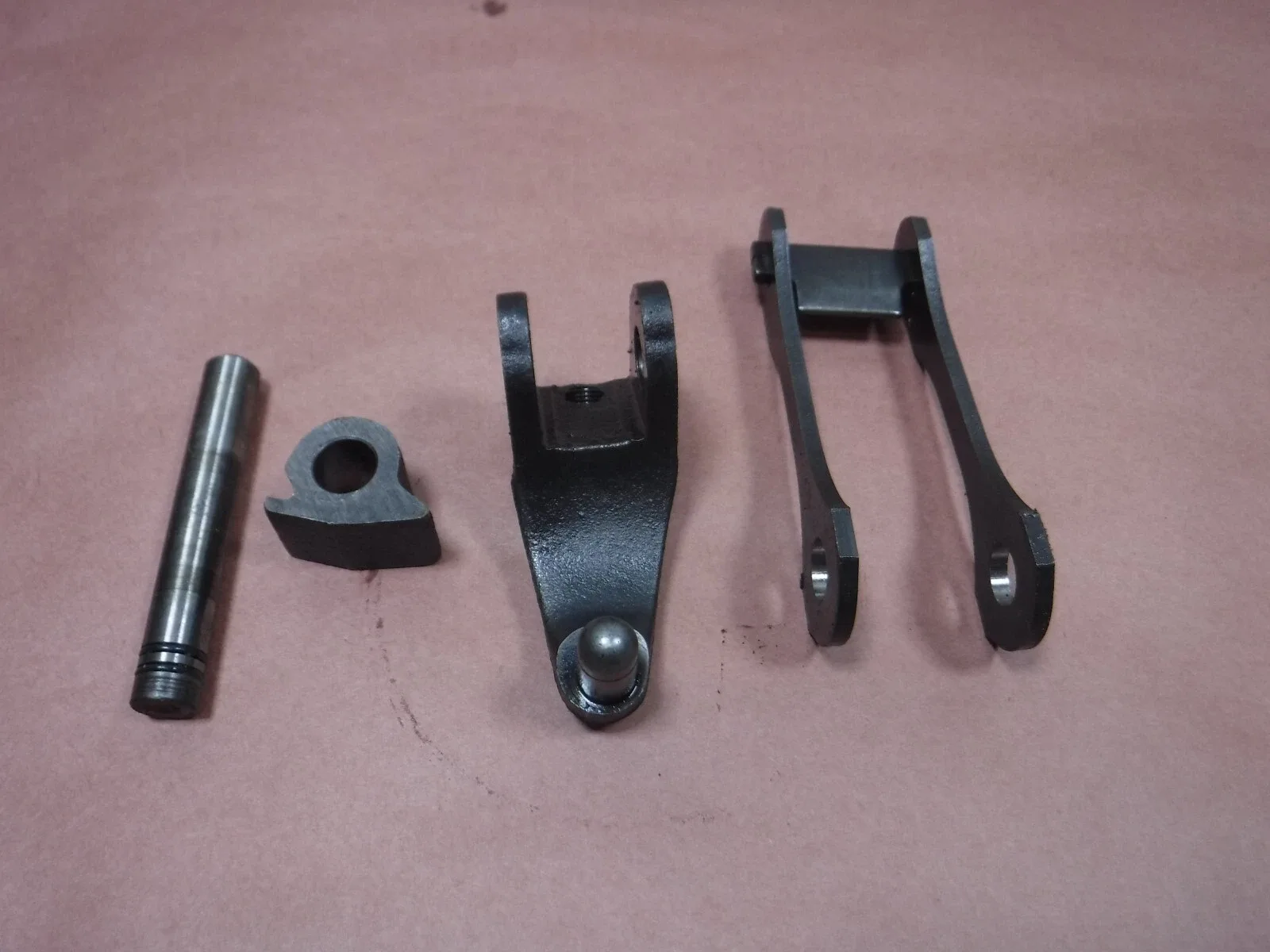 1988 Jeep Grand Wagoneer Rear Band Lever Assembly image 2