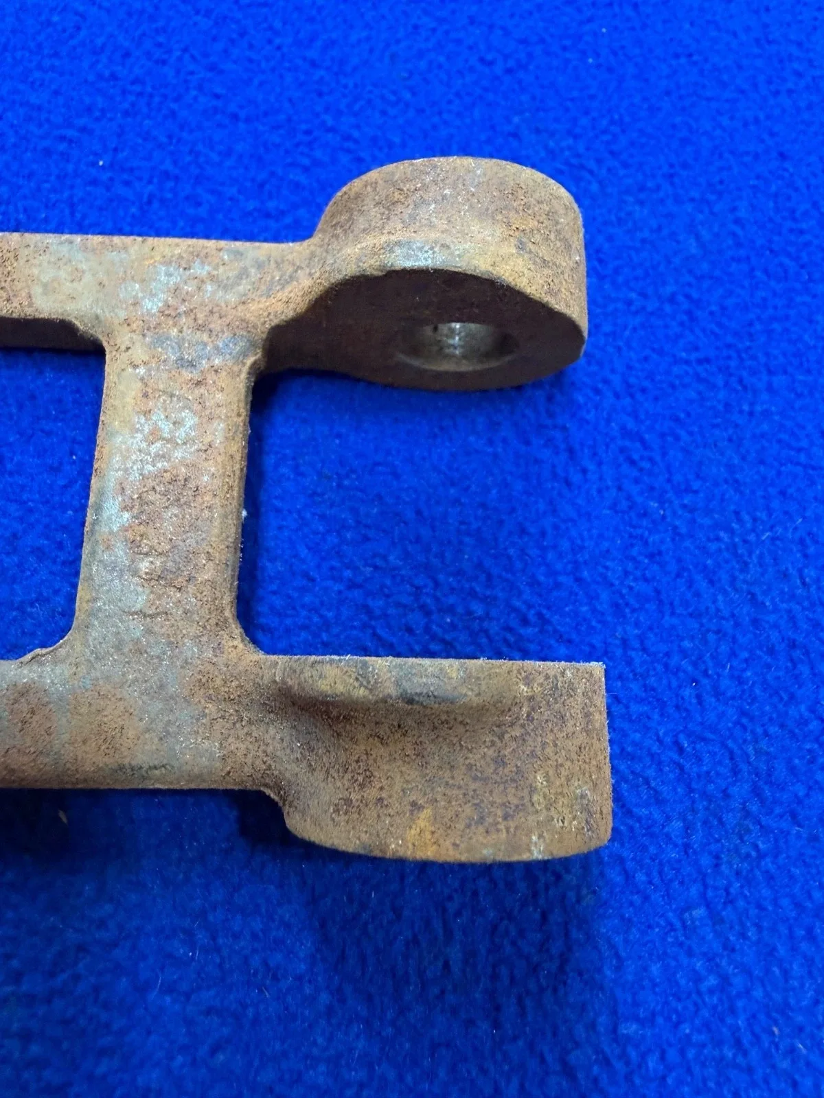 Ford Genuine 2spd Transmission Rear Band Anchor B9AZ-7A175-A image 4
