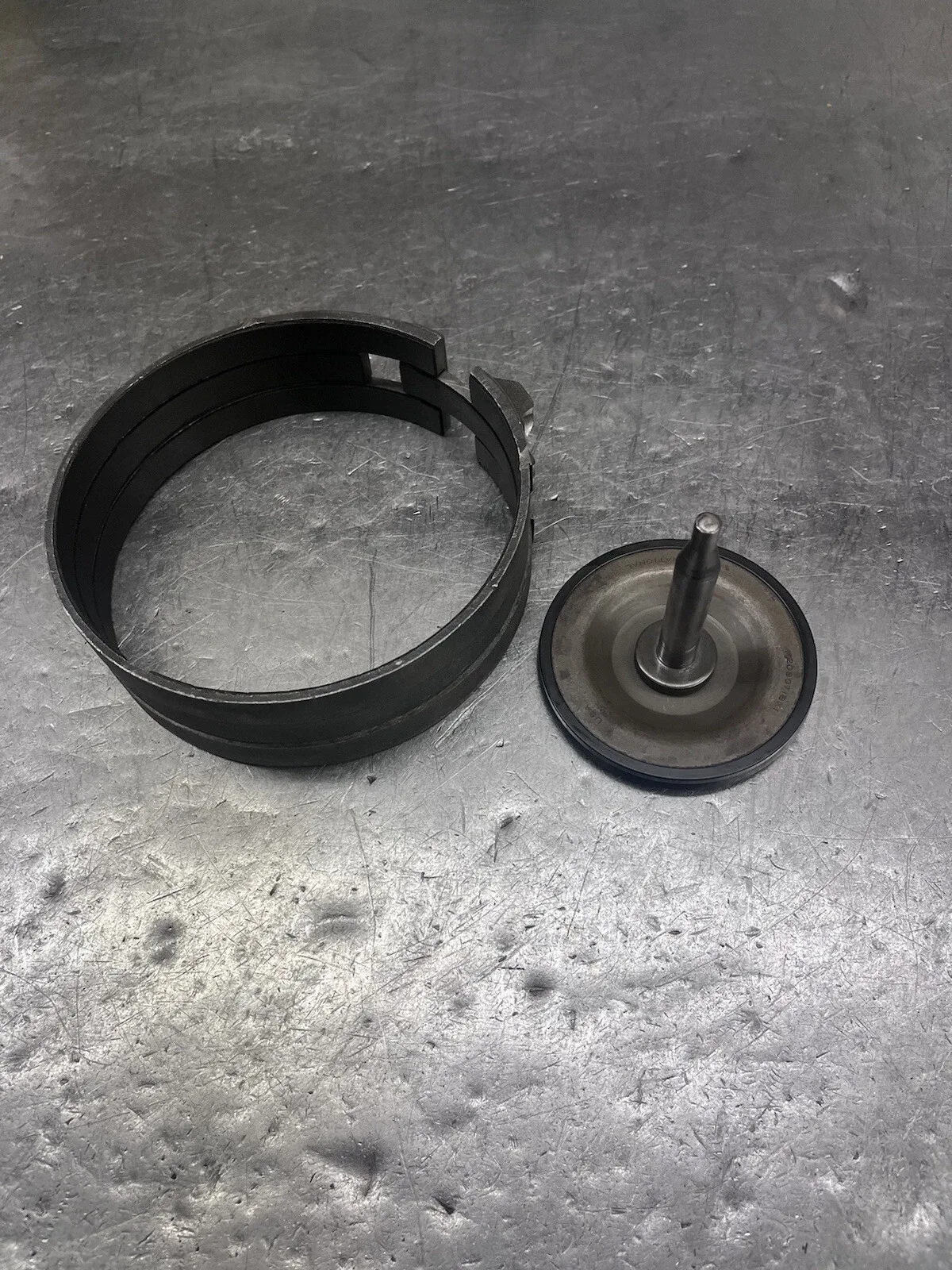 Ford AOD Rear Band and Servo - Used