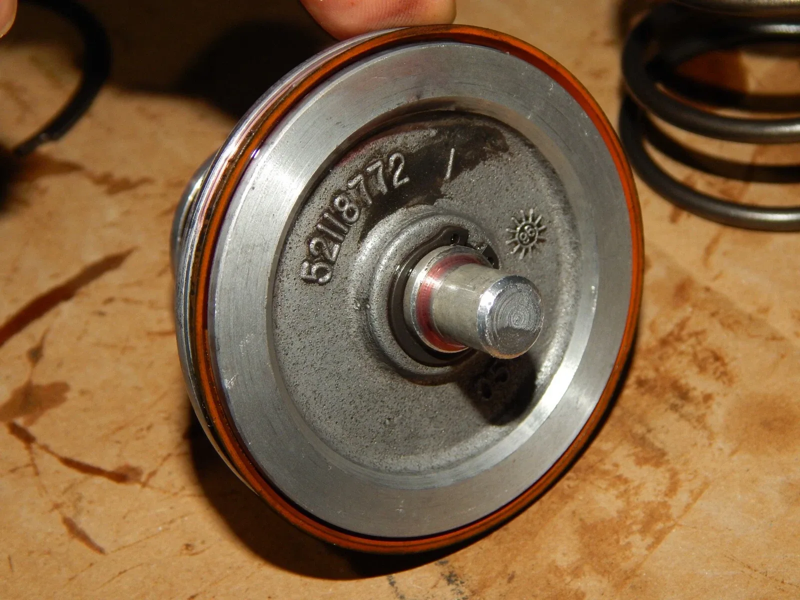 1999-2002 Dodge Ram 2500 47RE Reverse Band Piston image 3