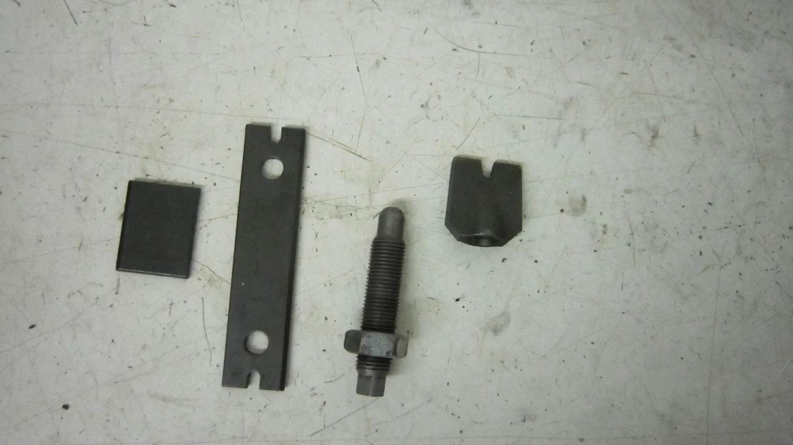 46RH / 47RH Front Band Wedges & Adjustment Bolt — 5.9 Cummins image 2