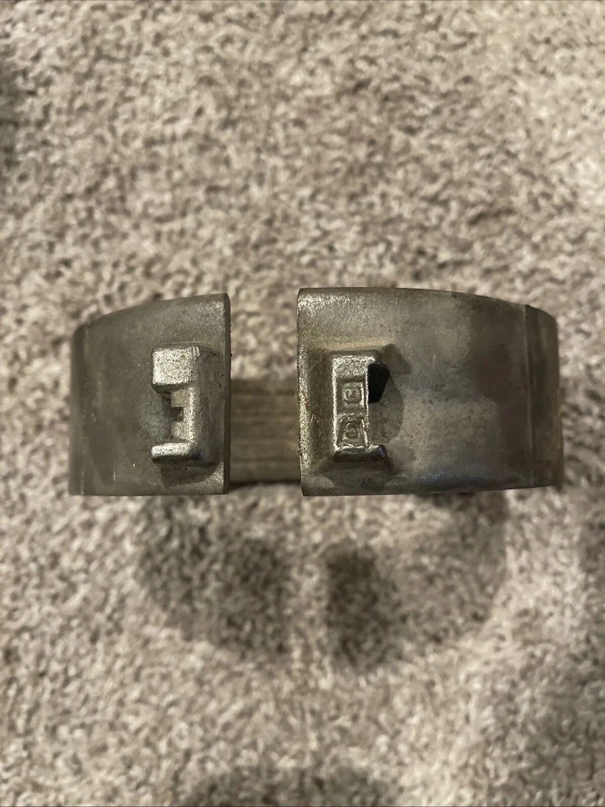 1955-1967 Ford Small Case Cast Iron Front Transmission Band F122D
